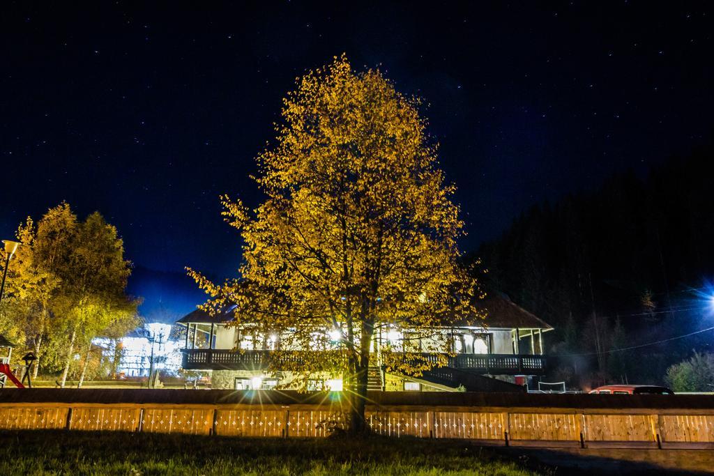 Pensiunea La Moara Fundu Moldovei Exterior foto